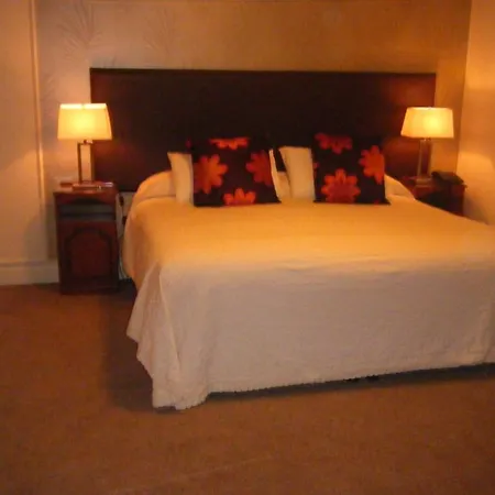 Robeen House 3* 基拉尼